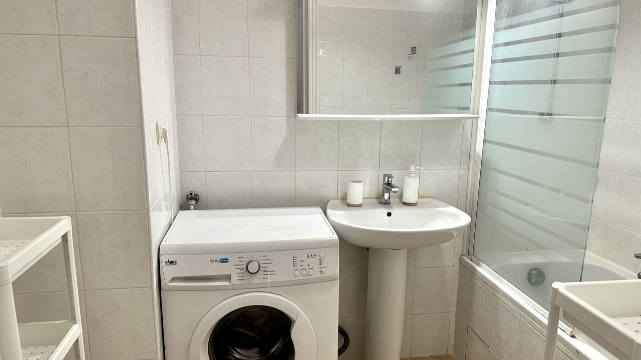 Photo of Bathroom in Vernier