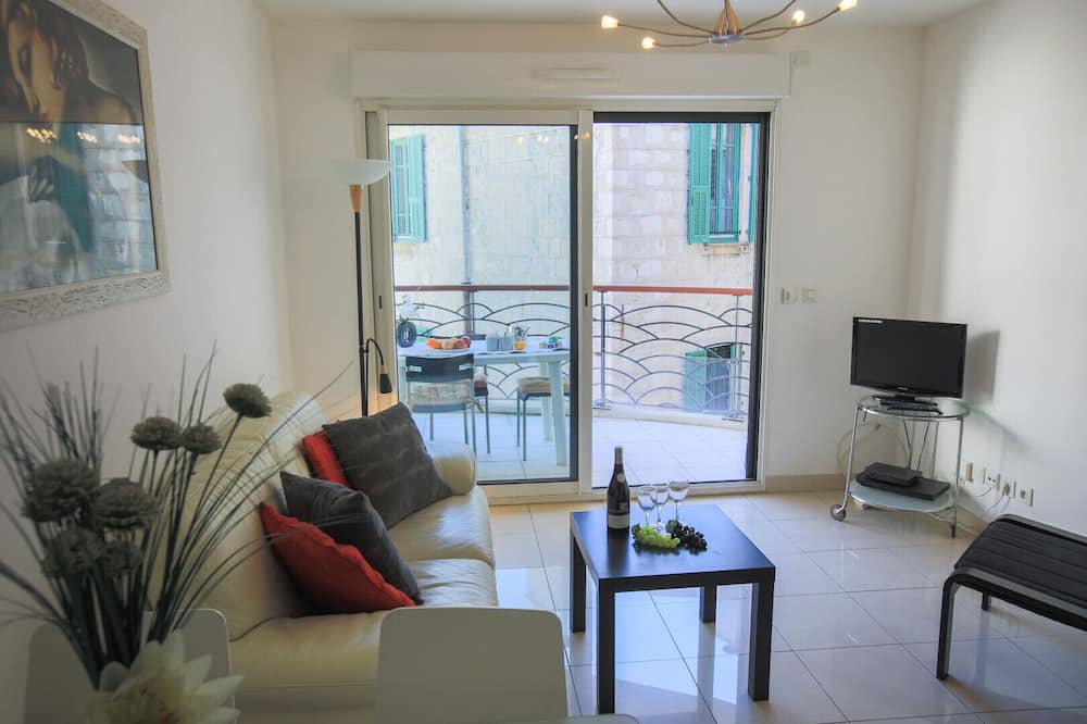 Photo of Livingroom in Jean-Medecin
