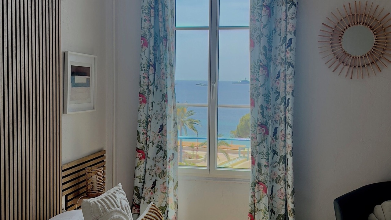 Photo of Bedroom in Juan-les-Pins