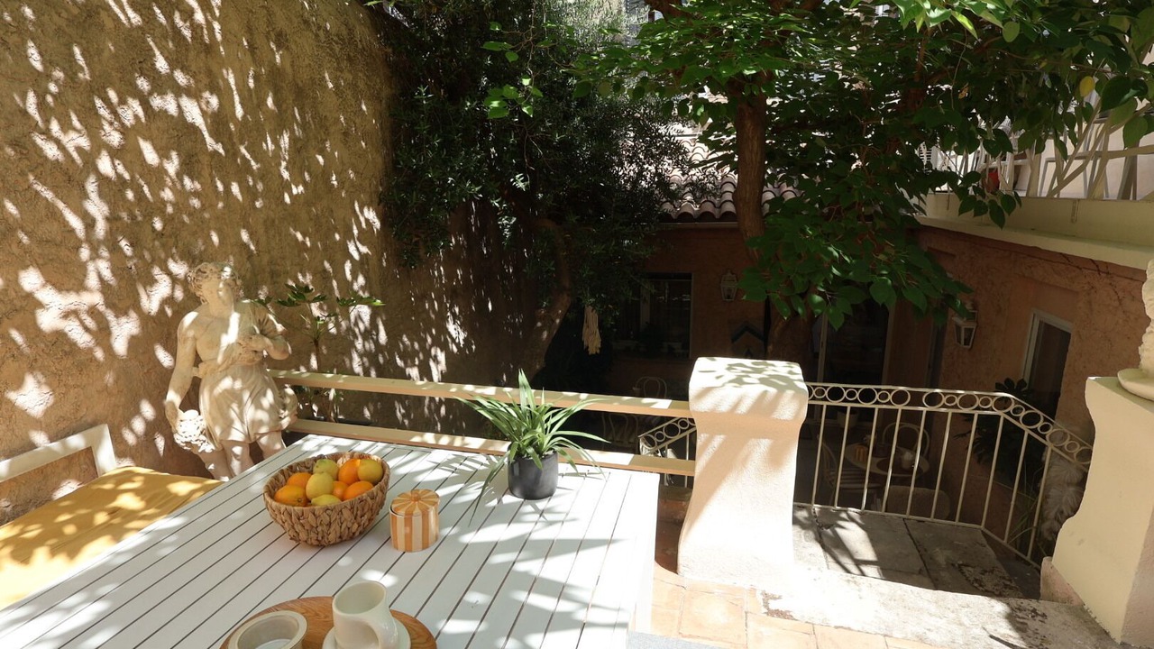 Photo of Patio Balcony in Thiers