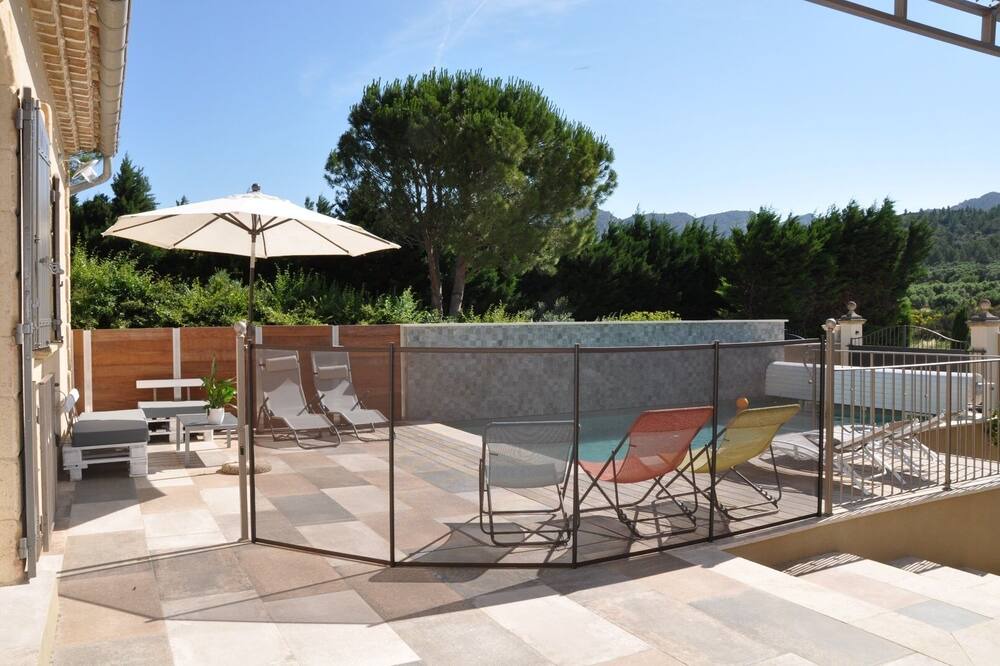 Photo of Patio Balcony in Aureille