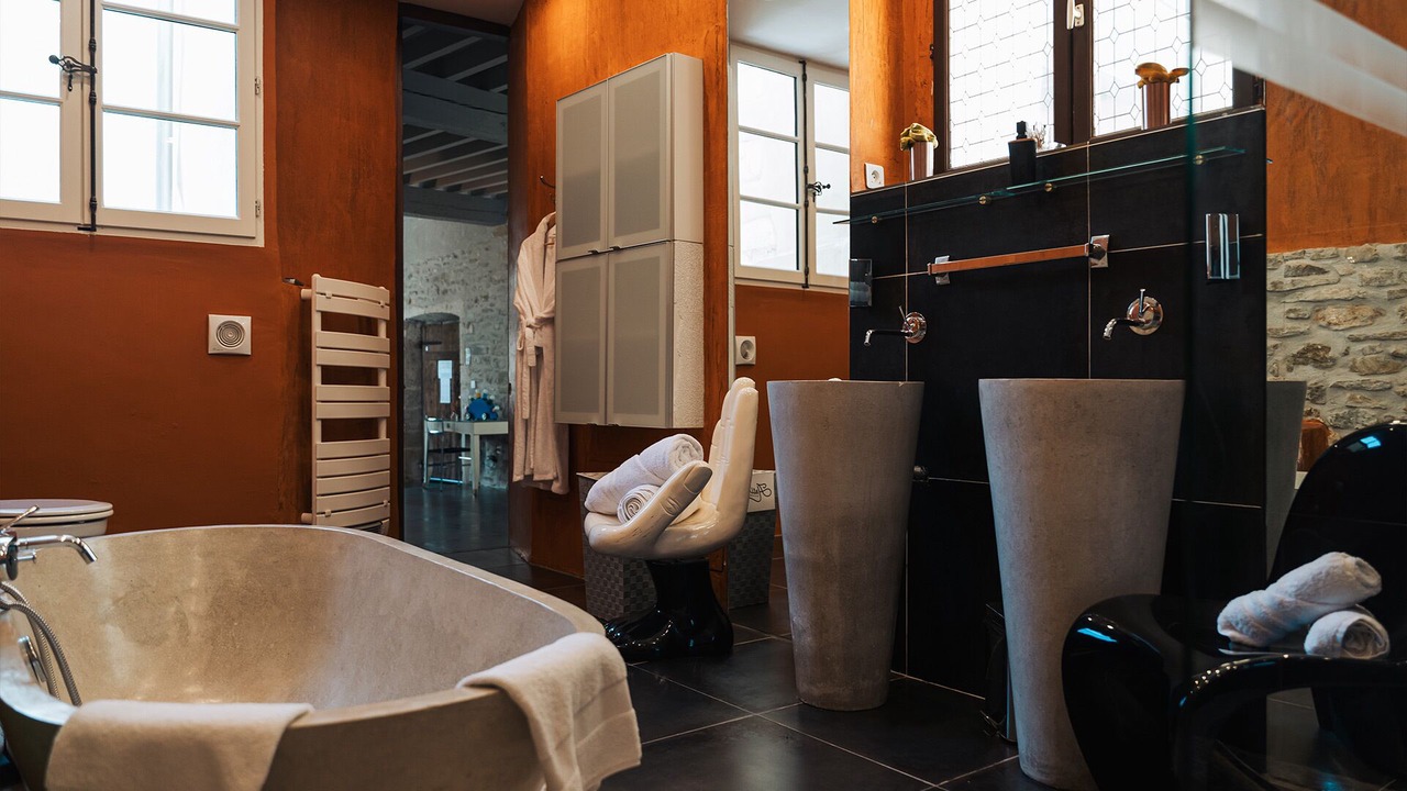 Photo of Bathroom in L'Isle-sur-la-Sorgue