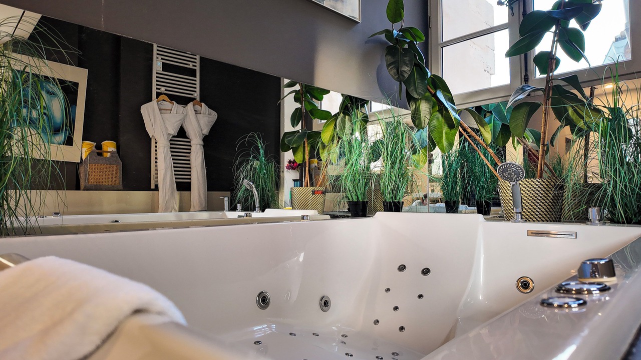 Photo of Bathroom in L'Isle-sur-la-Sorgue