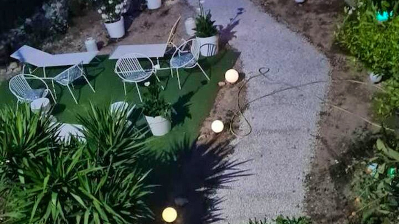 Photo of Outdoor in California - Pezou