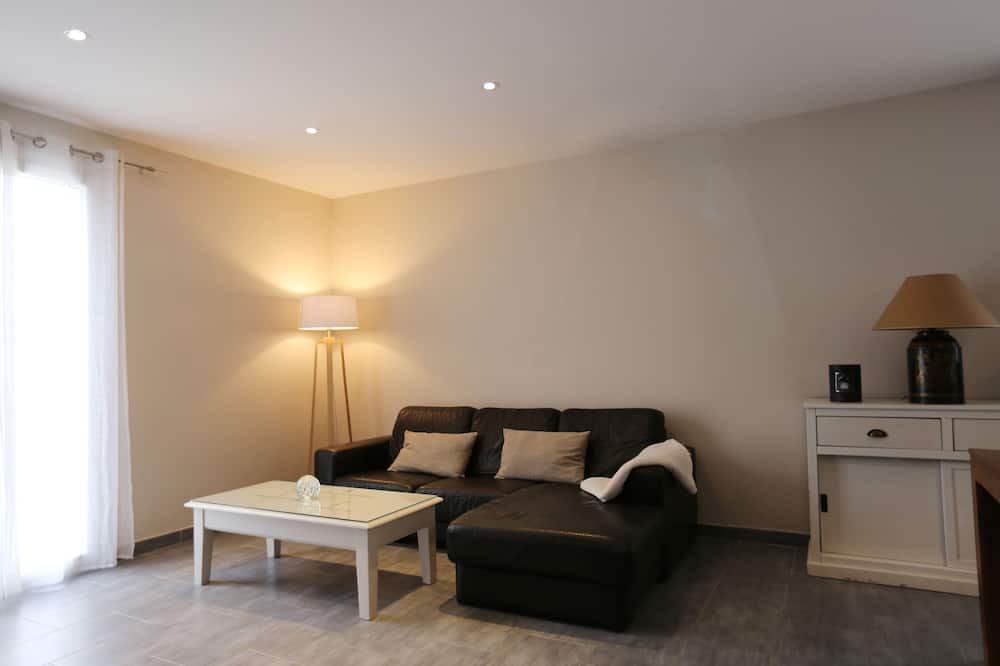 Photo of Livingroom in Caromb