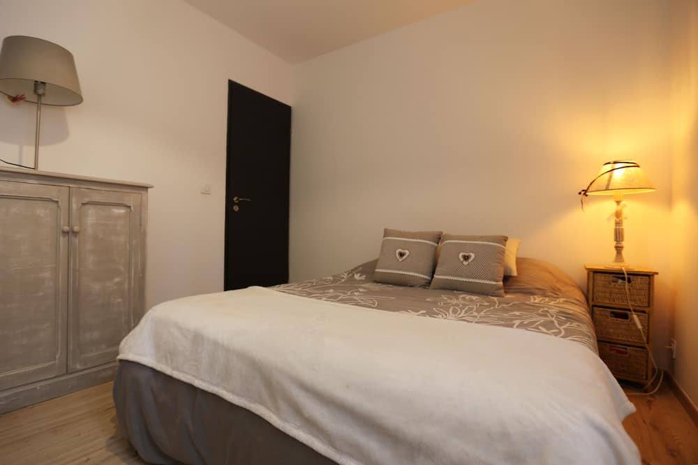 Photo of Bedroom in Caromb