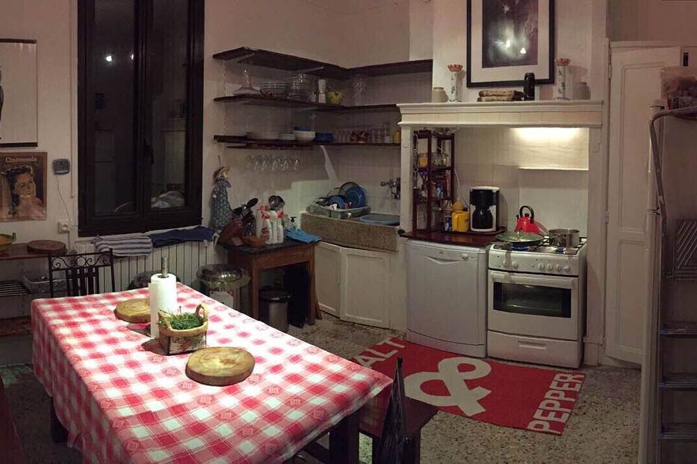 Photo of Kitchen in Villeneuve-les-Avignon