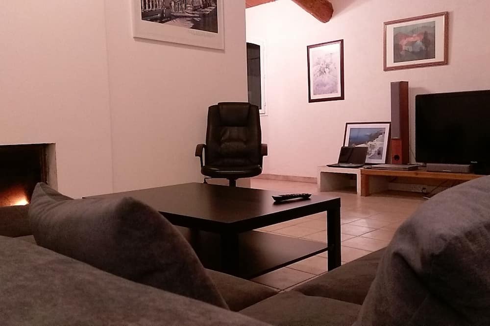 Photo of Livingroom in Eguilles