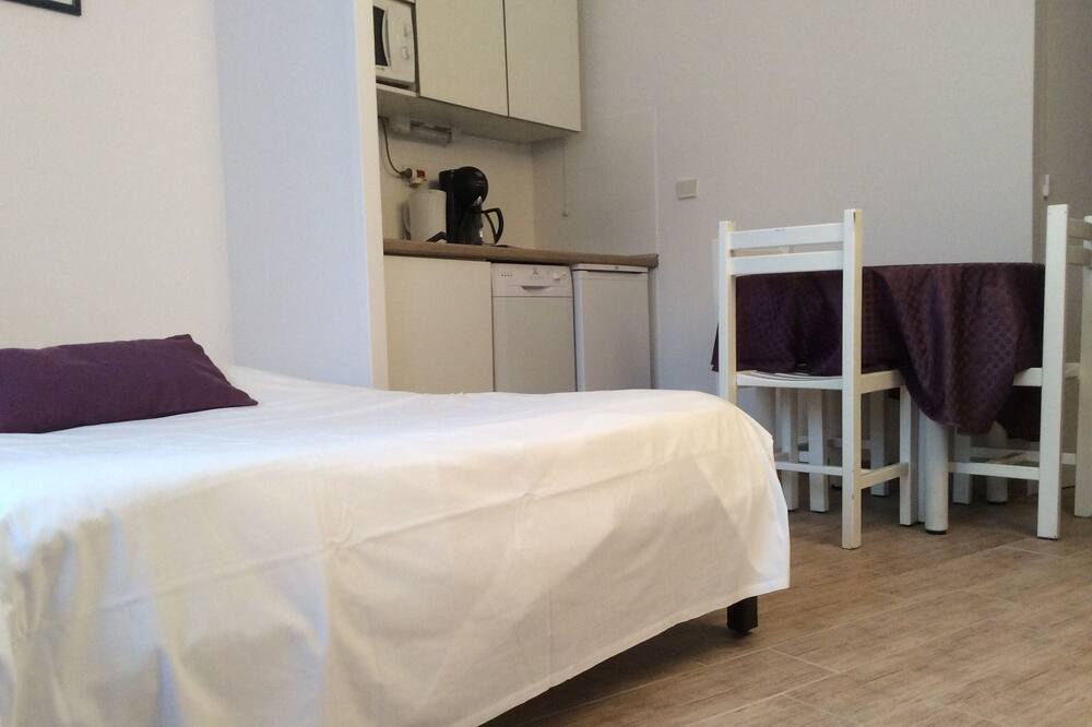 Photo of Bedroom in Cannes Old Town