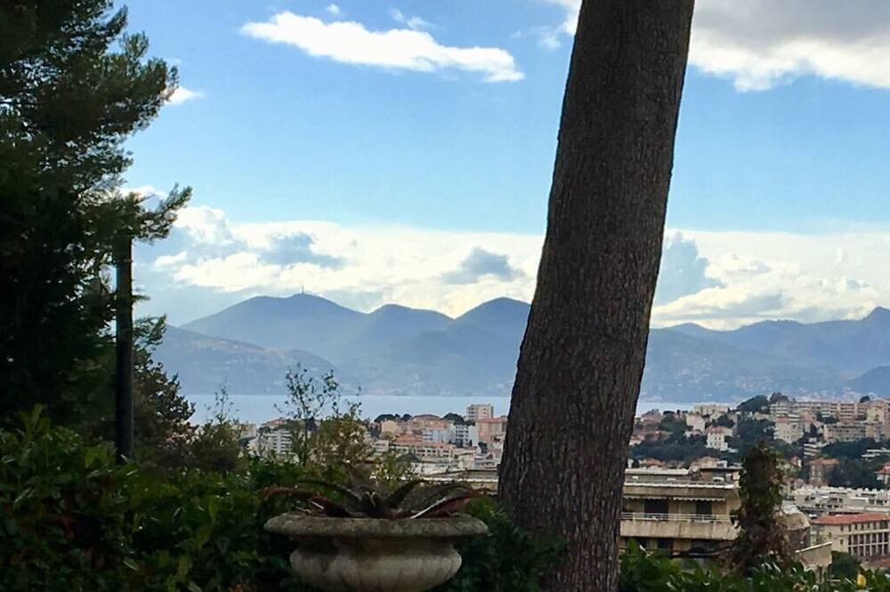 Photo of Patio Balcony in Le Cannet
