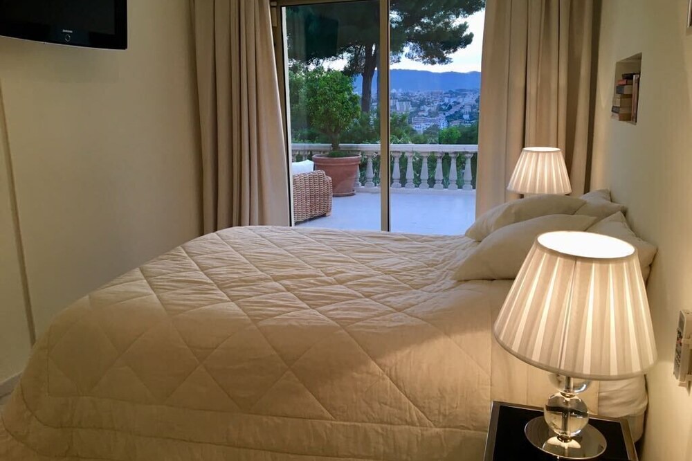Photo of Bedroom in Le Cannet