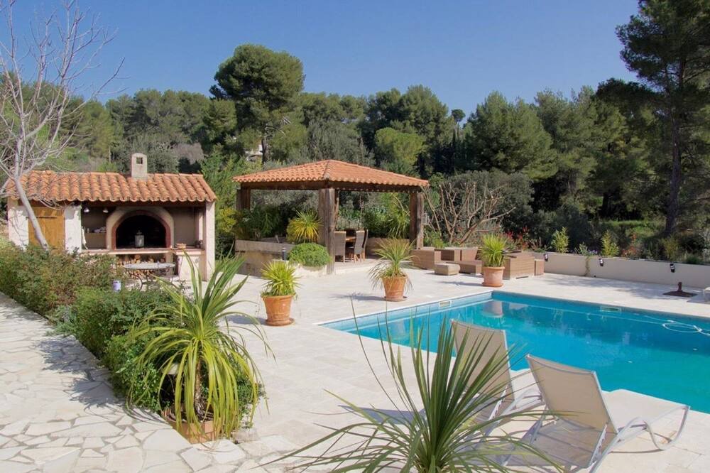 Photo of Outdoor in Aubagne