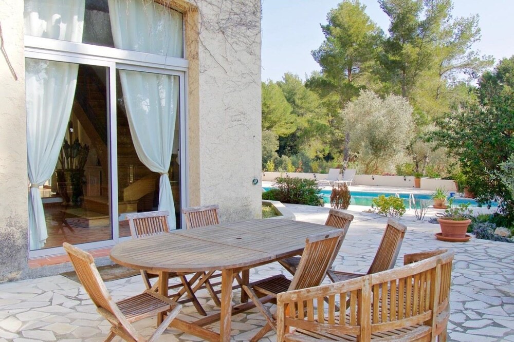 Photo of Patio Balcony in Aubagne