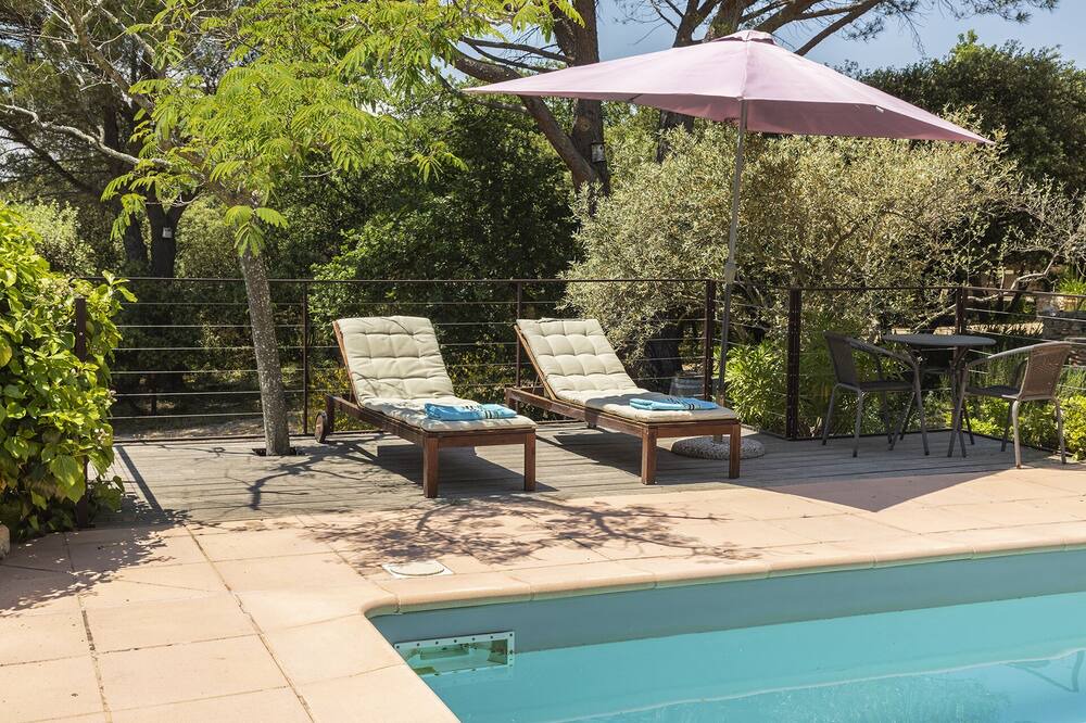 Photo of Outdoor in Cabrieres-d'Avignon