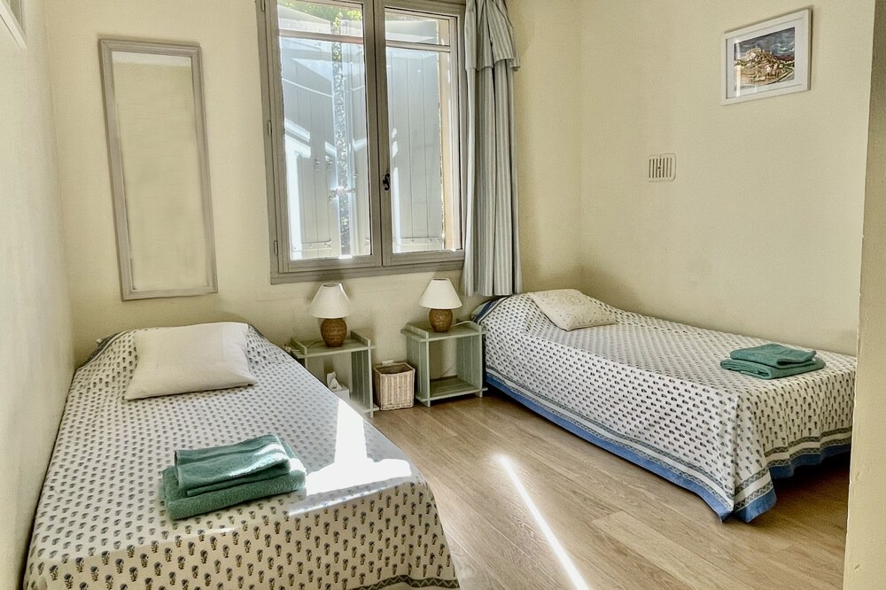 Photo of Bedroom in Cabrieres-d'Avignon