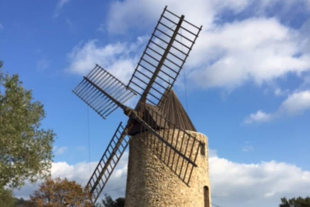 Photo of Outdoor in Grimaud