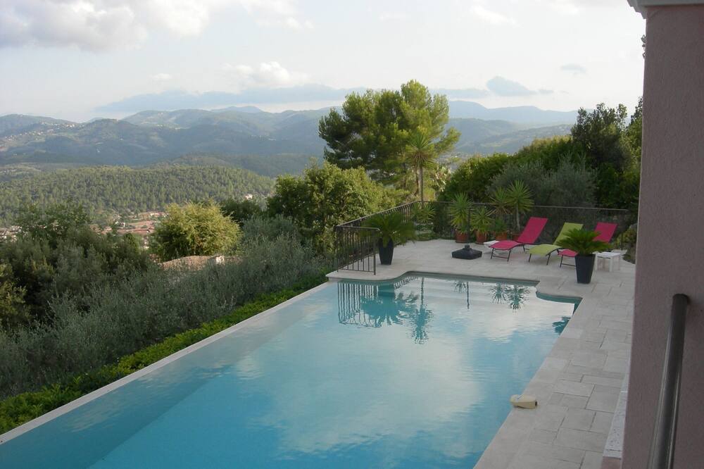 Photo of Outdoor in Speracedes