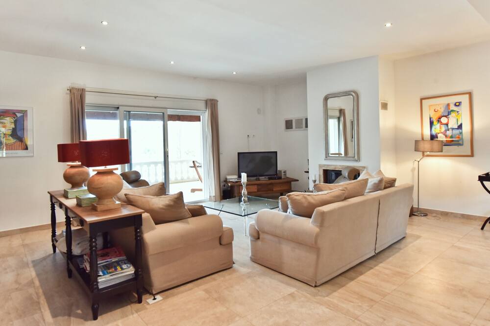 Photo of Livingroom in Biot
