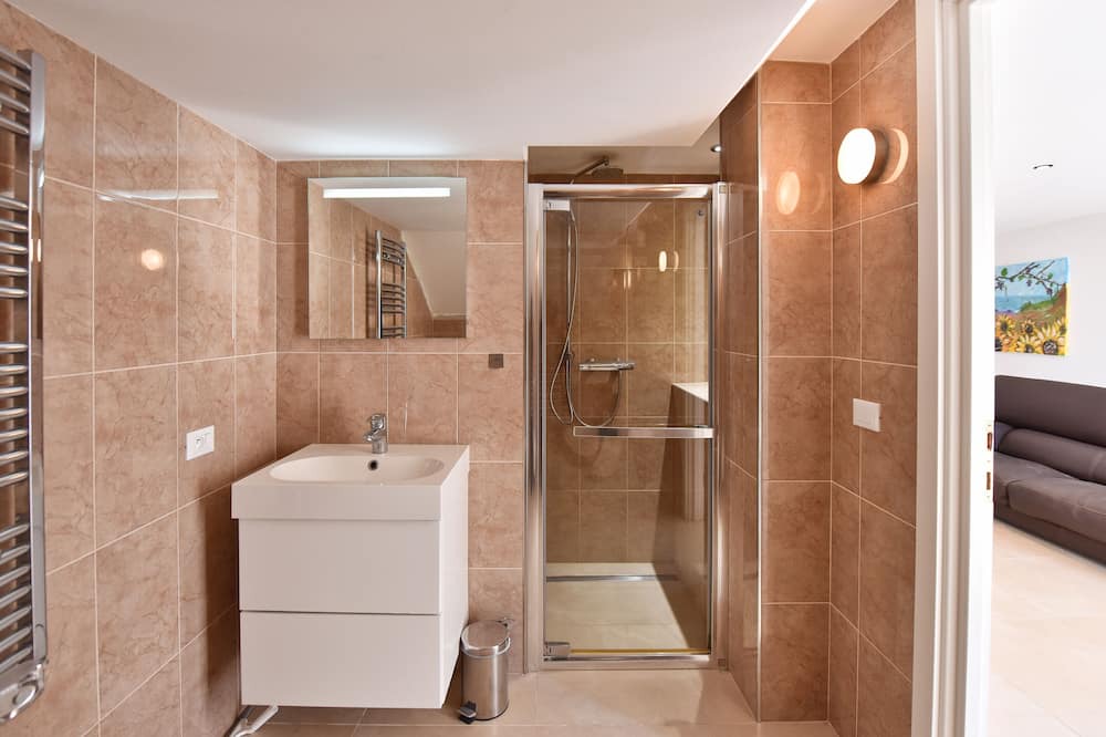 Photo of Bathroom in Biot