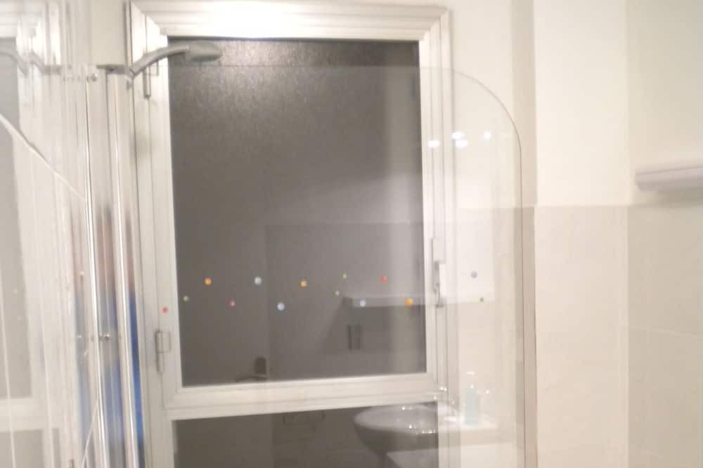 Photo of Bathroom in Liberation