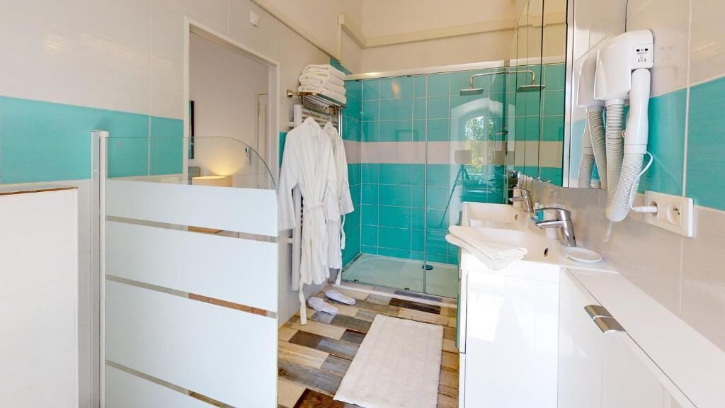 Photo of Bathroom in Frejus