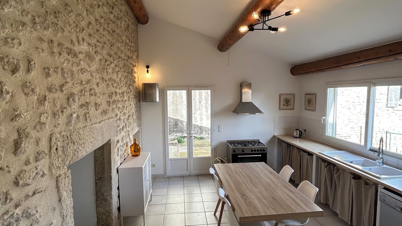 Photo of Kitchen in Montsegur-sur-Lauzon