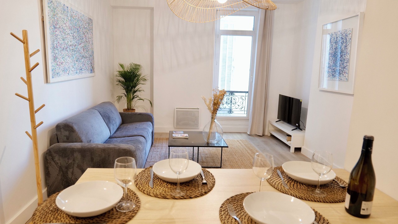 Photo of Livingroom in Prefecture