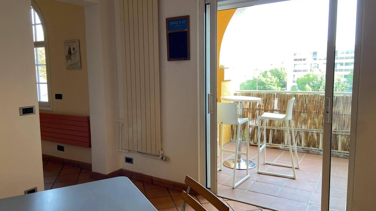 Photo of Patio Balcony in Perier
