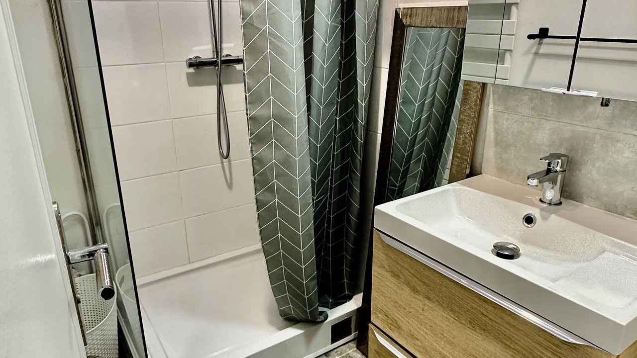 Photo of Bathroom in 4th Arrondissement