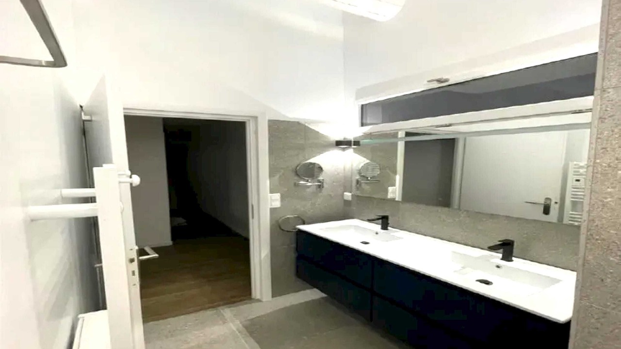 Photo of Bathroom in Menerbes