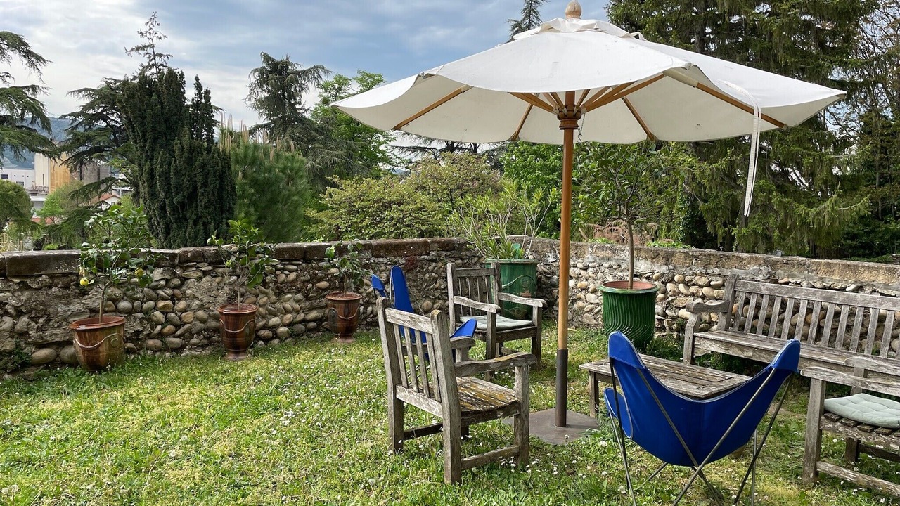 Photo of Outdoor in Valence