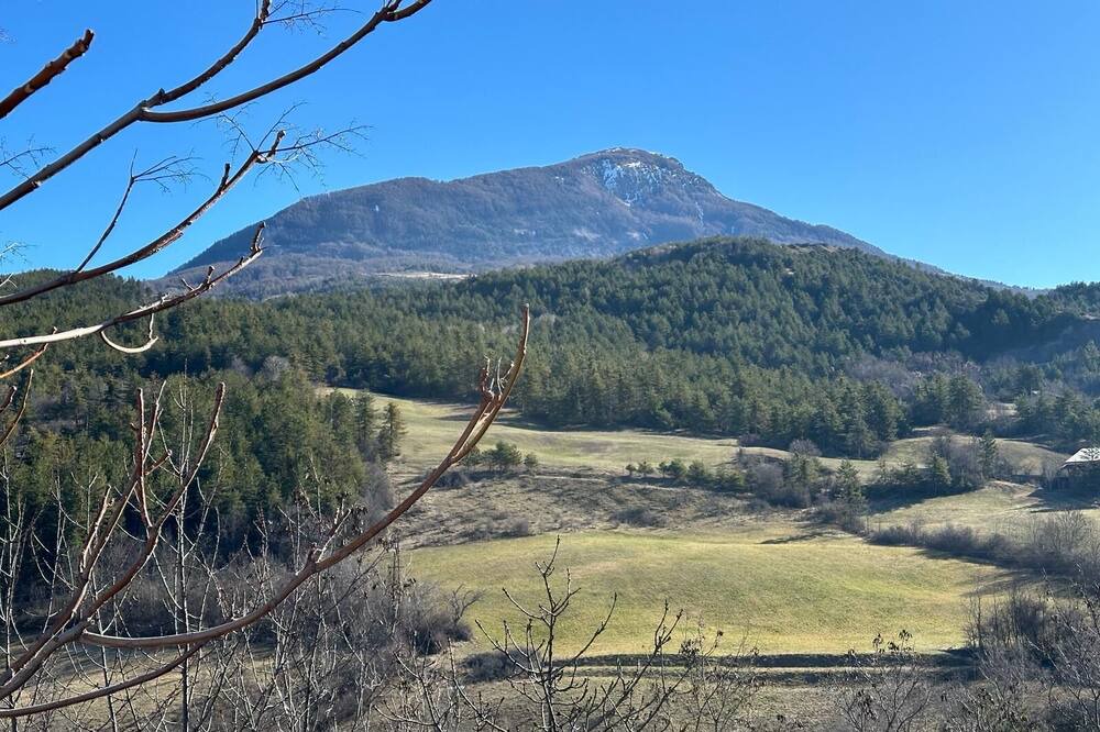 Photo of Outdoor in Baratier
