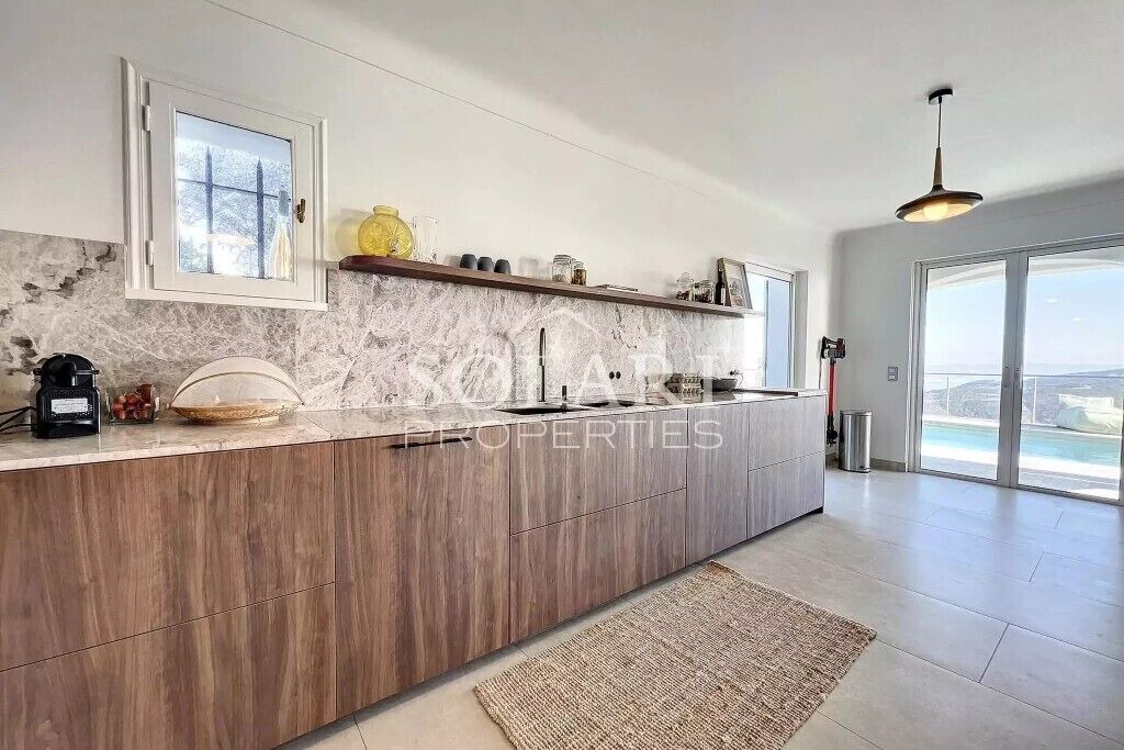 Photo of Kitchen in Espero-Pax
