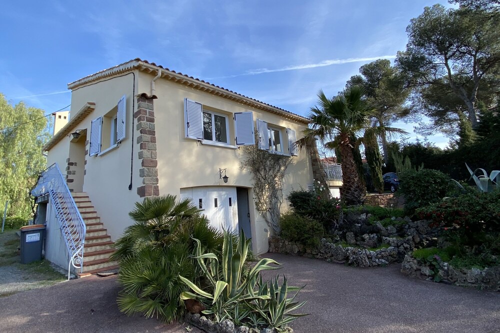 Photo of Outdoor in Boulouris-sur-Mer