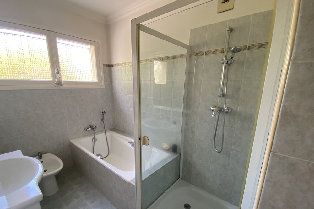 Photo of Bathroom in Boulouris-sur-Mer