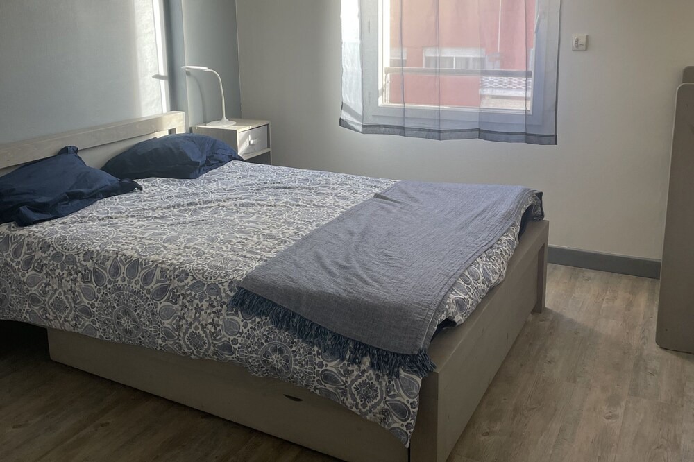 Photo of Bedroom in Prado-Perier