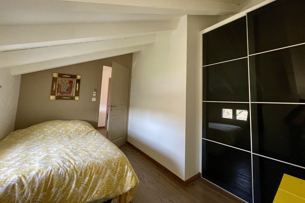 Photo of Bedroom in Arles