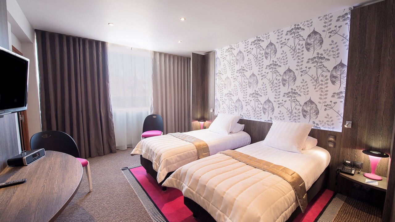 Photo of Bedroom in Cannes City Centre