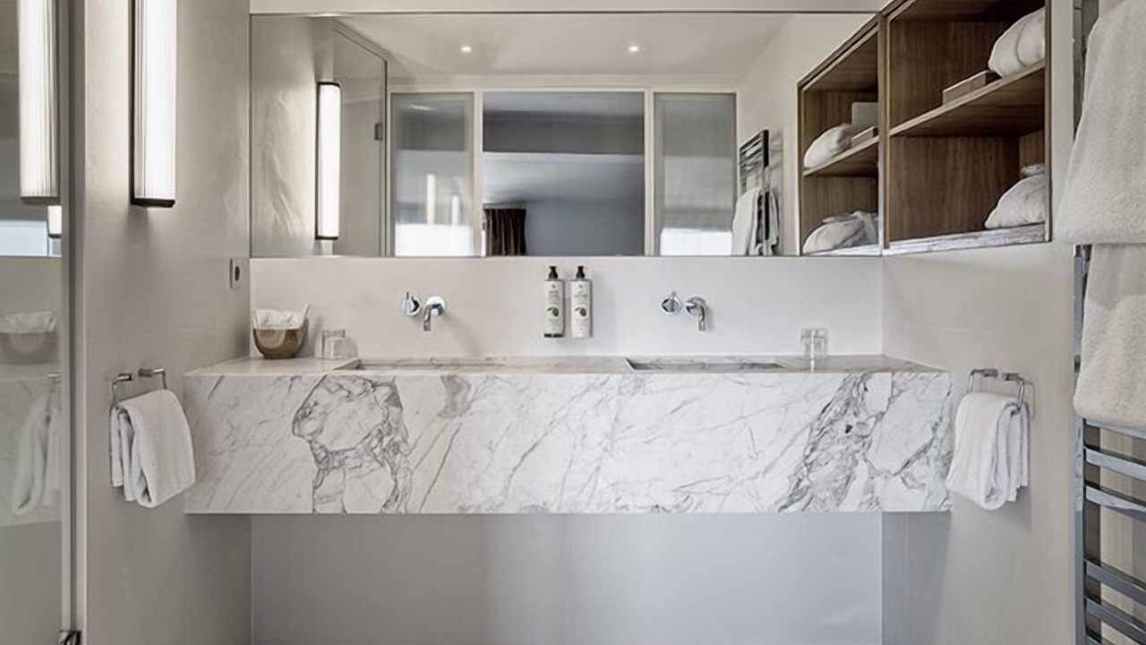 Photo of Bathroom in Les Baux-de-Provence