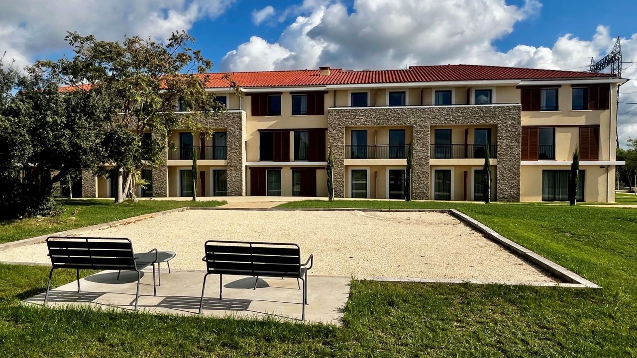 Photo of Outdoor in Cabries