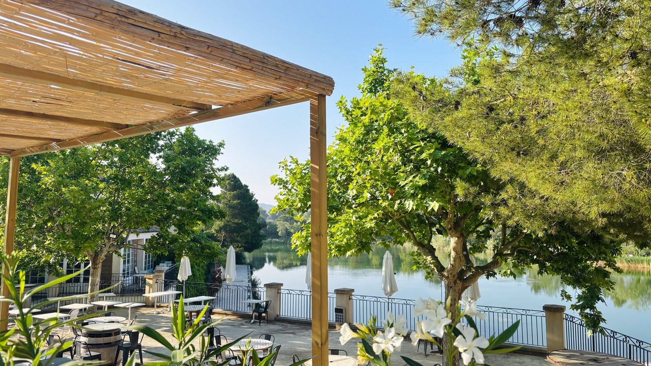 Photo of Patio Balcony in Pont Royal