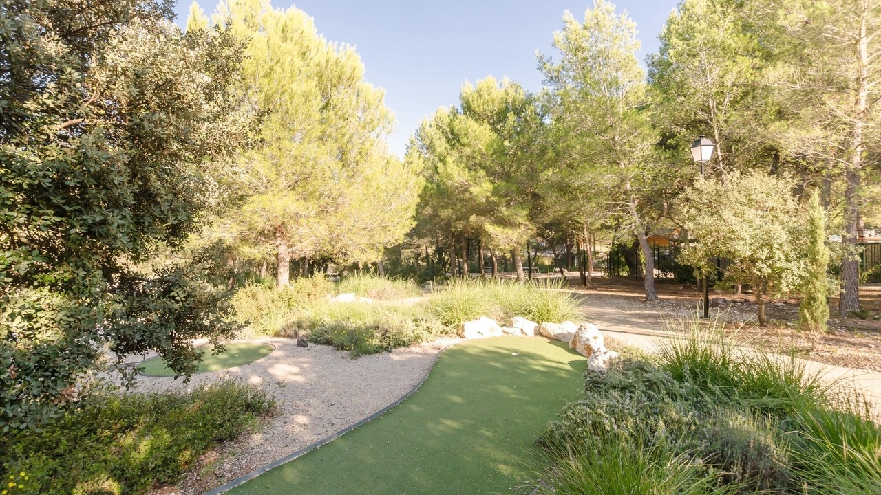 Photo of Outdoor in Pont Royal