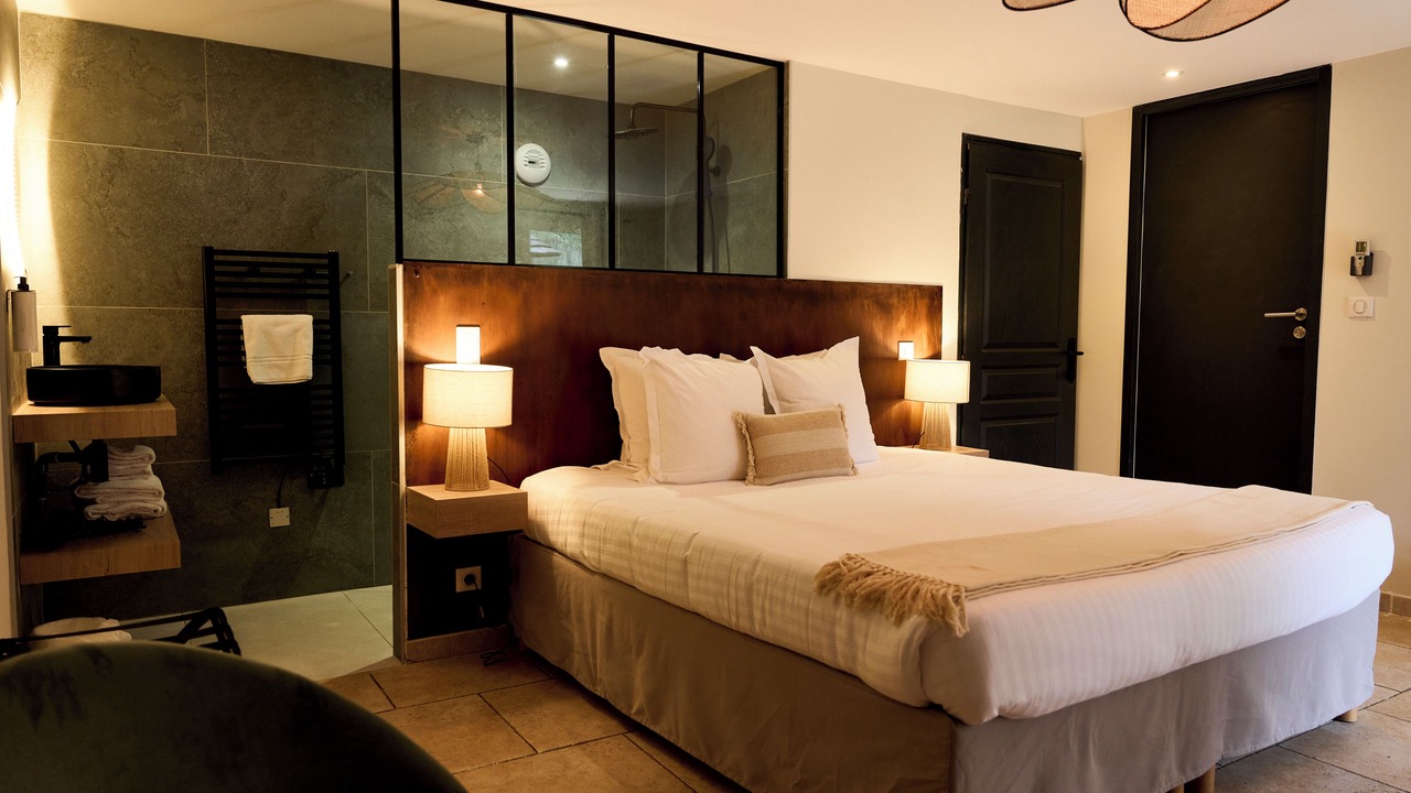Photo of Bedroom in Malaucene