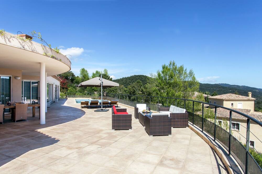 Photo of Patio Balcony in Les Adrets-de-l'Esterel