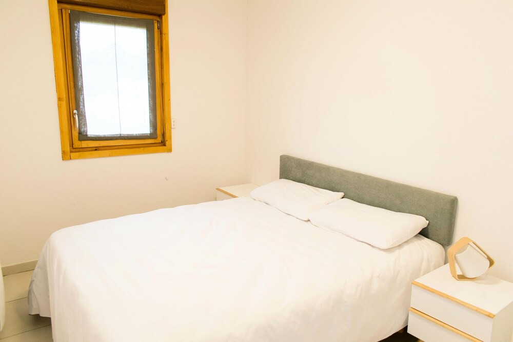Photo of Bedroom in Saint-Etienne-en-Devoluy