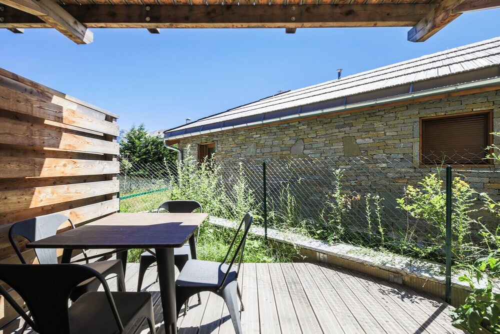 Photo of Patio Balcony in Saint-Etienne-en-Devoluy