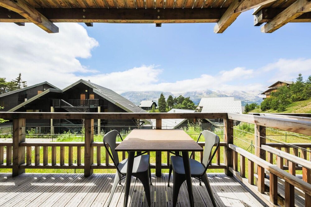 Photo of Patio Balcony in Saint-Etienne-en-Devoluy