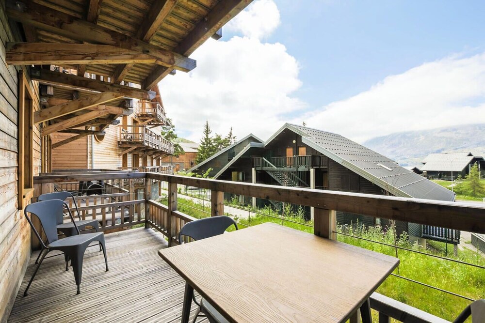 Photo of Patio Balcony in Saint-Etienne-en-Devoluy