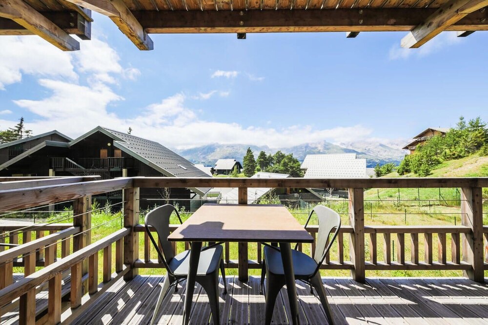 Photo of Patio Balcony in Saint-Etienne-en-Devoluy