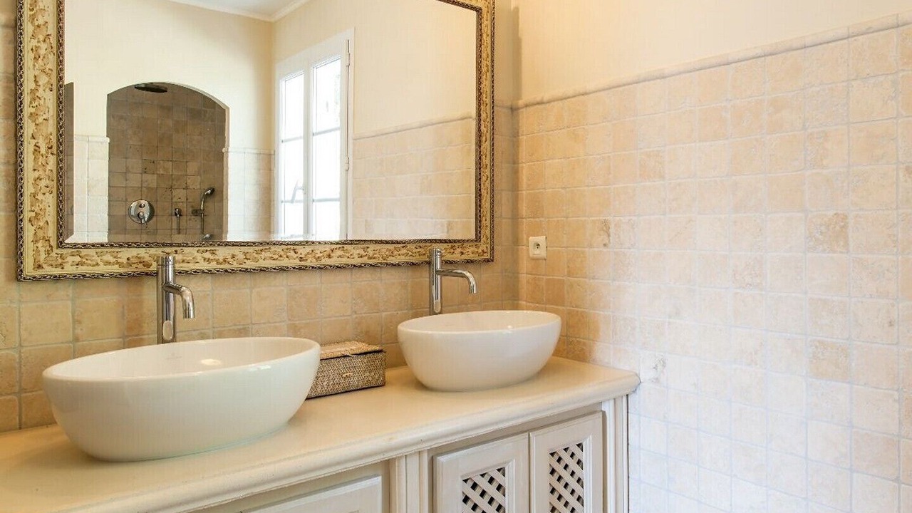 Photo of Bathroom in Pegomas